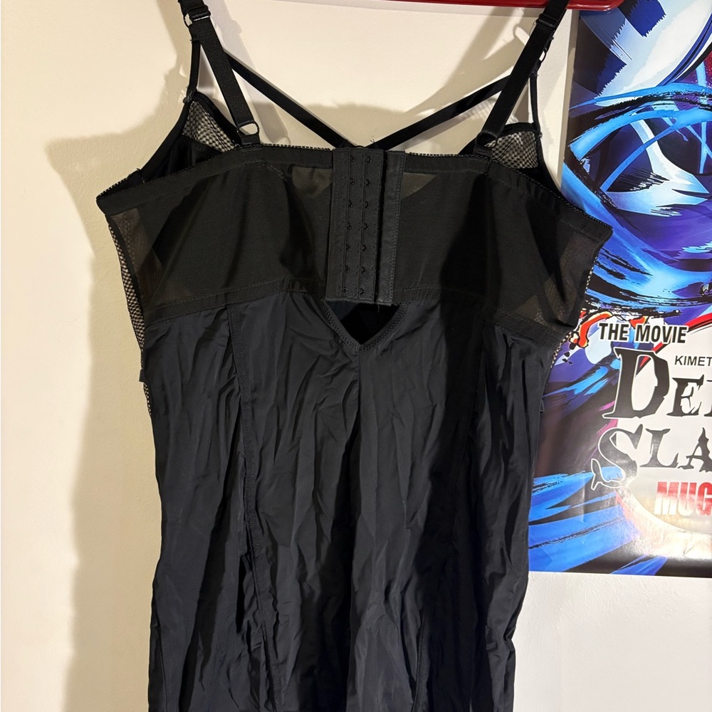 New Torrid Black Mesh-Panel Slip - Picture 4 of 4